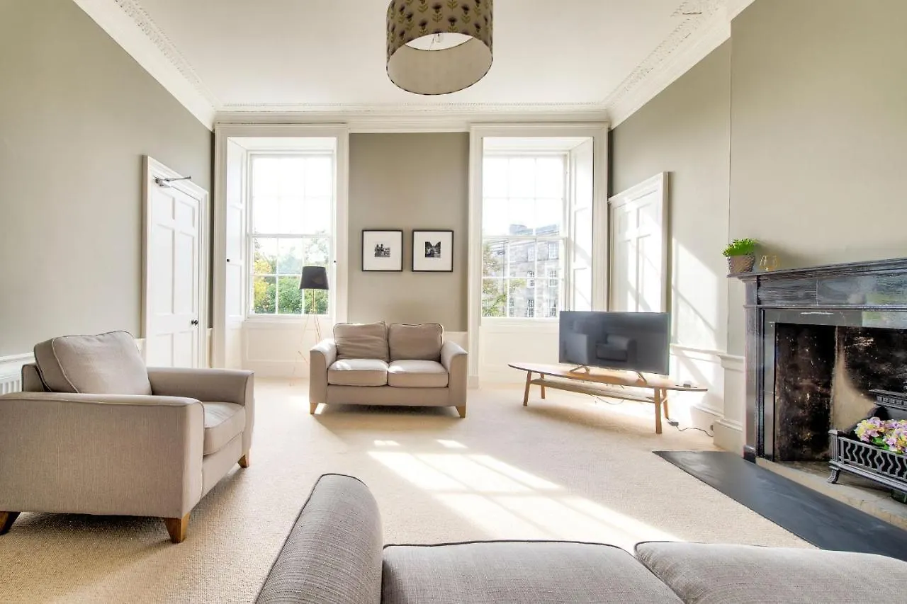 Joivy Bright & Spacious Apt In Stockbridge 爱丁堡 英国