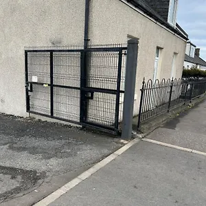4 Bed Near Airport Edinburgh