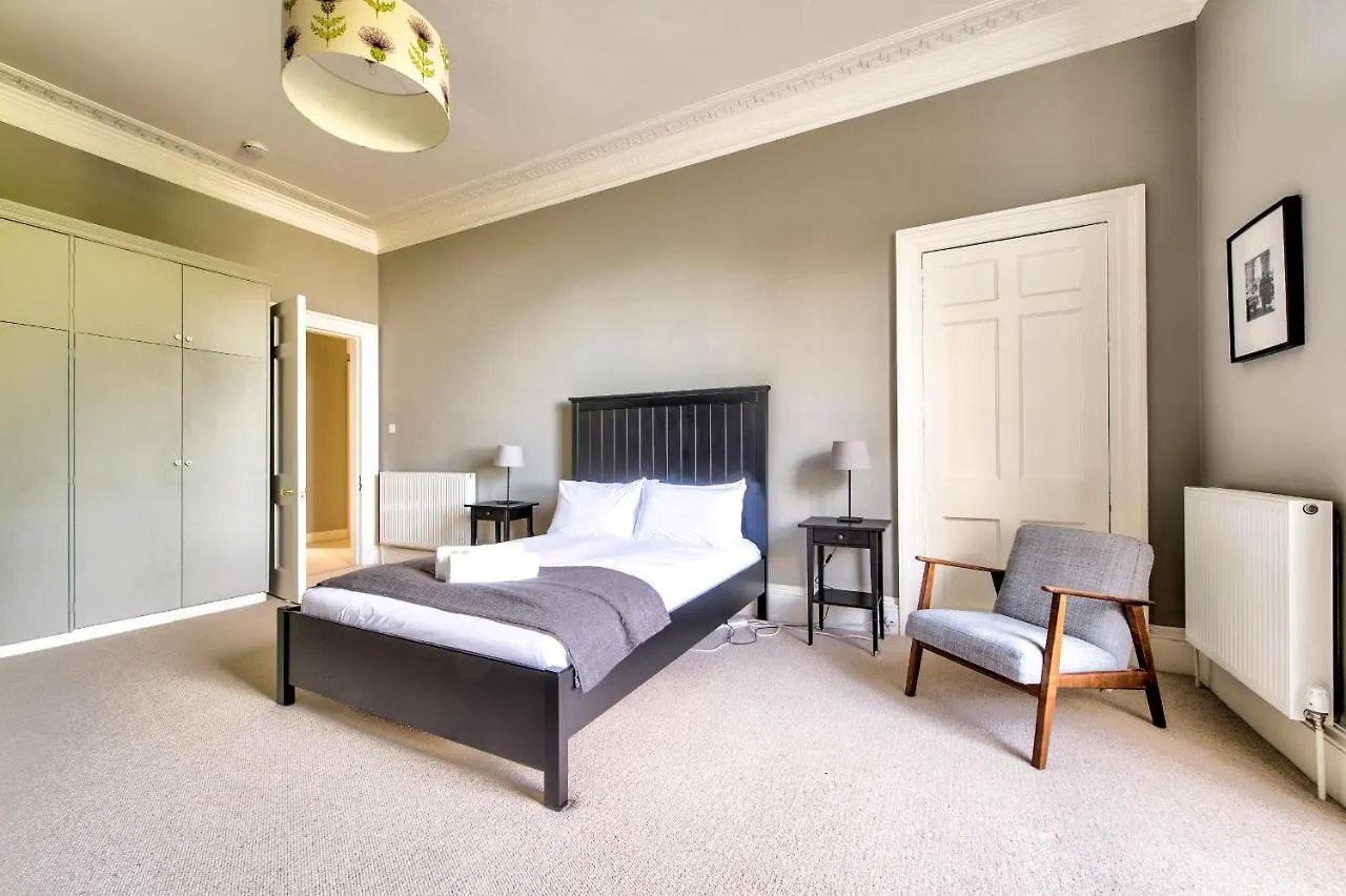 Joivy Bright & Spacious Apt In Stockbridge Edinburgh Apartment