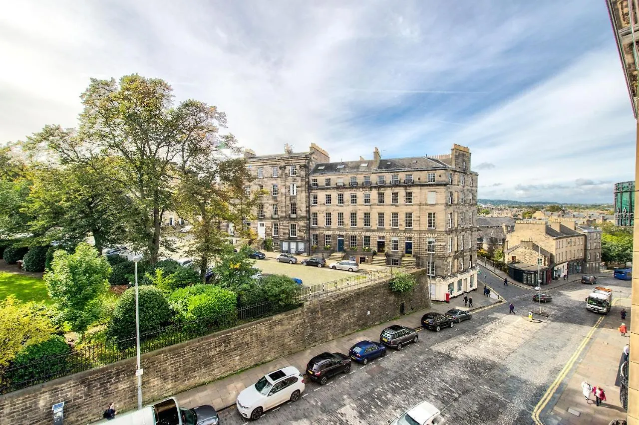 Joivy Bright & Spacious Apt In Stockbridge Edinburgh 0*,