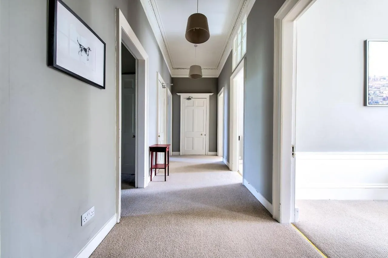 Apartment Joivy Bright & Spacious Apt In Stockbridge Edinburgh United Kingdom