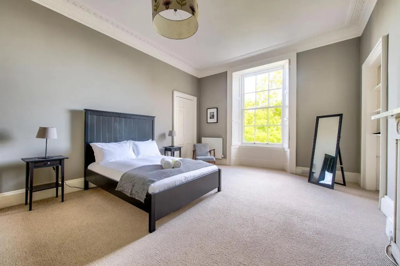 Apartment Joivy Bright & Spacious Apt In Stockbridge Edinburgh
