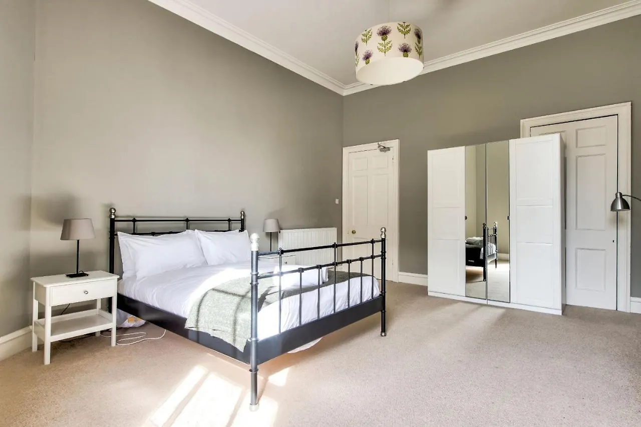 Joivy Bright & Spacious Apt In Stockbridge Edinburgh Apartment